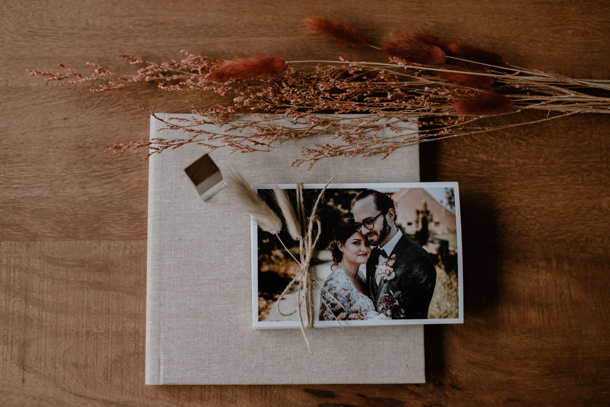 Trouwalbum usb-stick en fotoset van trouwdag